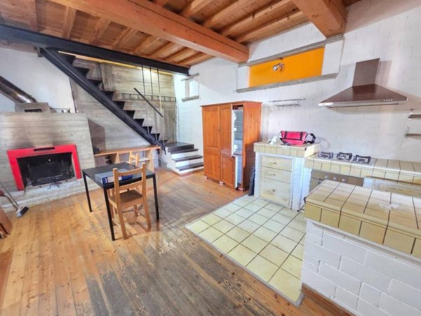 casa indipendente in vendita a Signa in zona Lecore