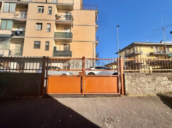 locale di sgombero in vendita a Signa