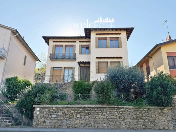 casa indipendente in vendita a Signa