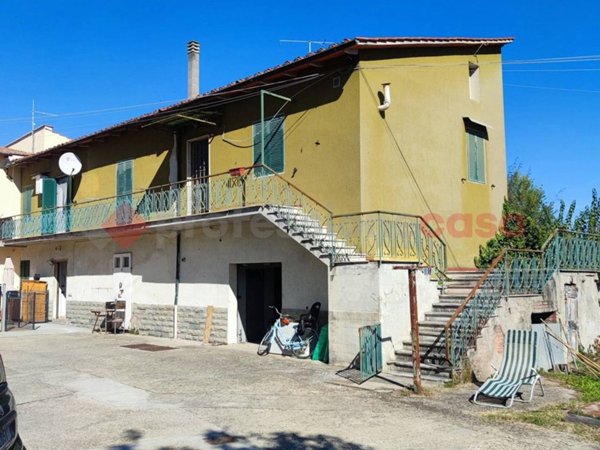 casa indipendente in vendita a Signa
