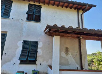 casa indipendente in vendita a Signa