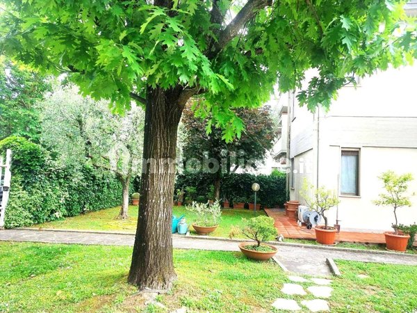 casa indipendente in vendita a Signa