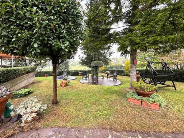 casa indipendente in vendita a Signa