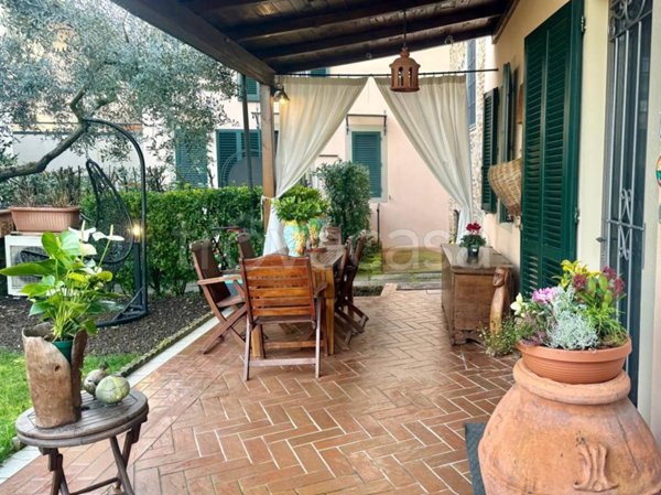 casa indipendente in vendita a Signa