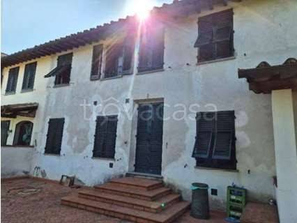 casa indipendente in vendita a Signa