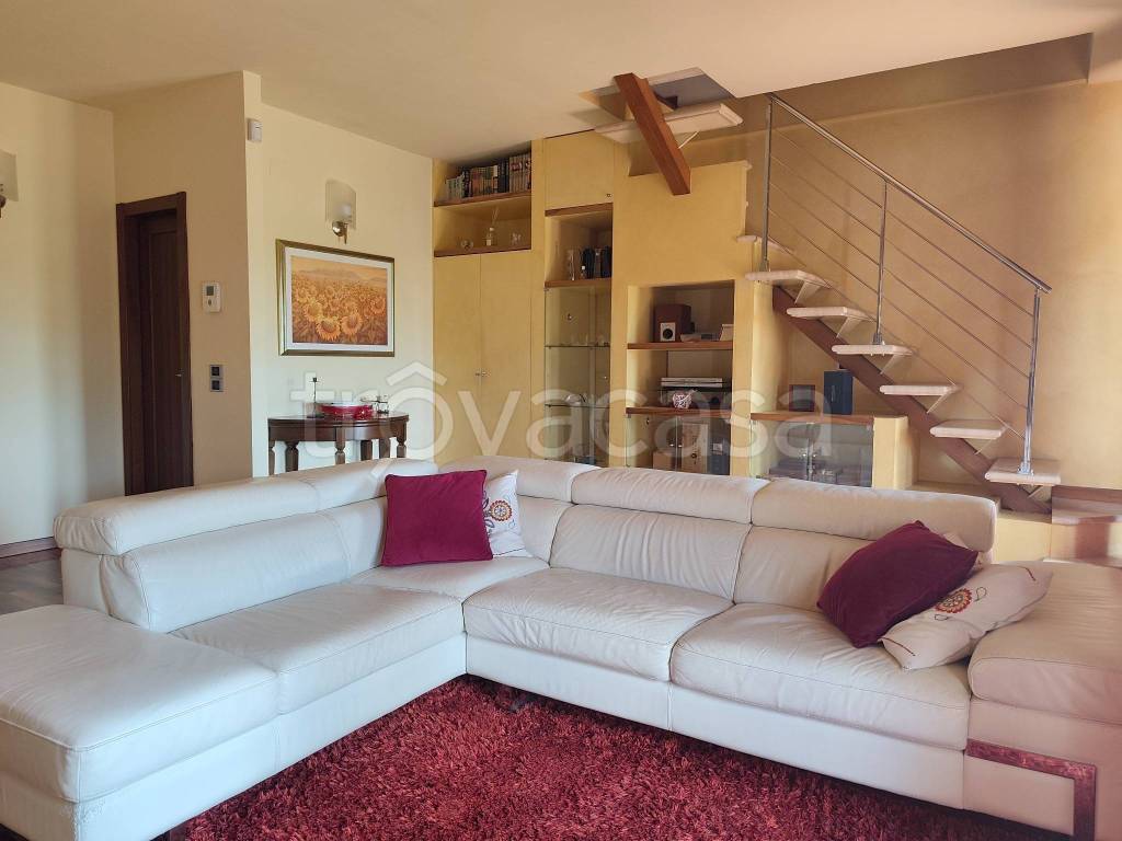 appartamento in vendita a Signa in zona San Mauro a Signa