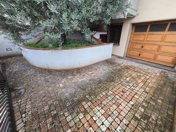 casa indipendente in vendita a Signa