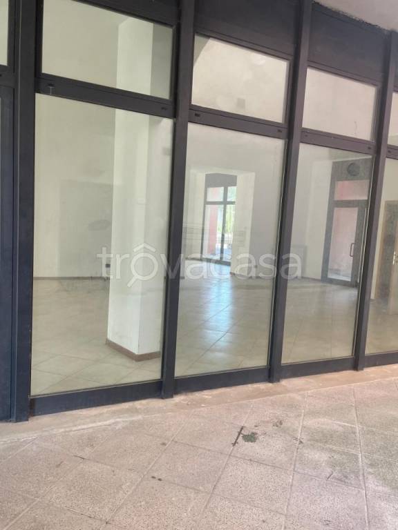 negozio in vendita a Signa