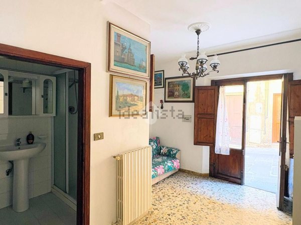 casa indipendente in vendita a Signa