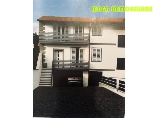 intera palazzina in vendita a Signa in zona San Mauro a Signa