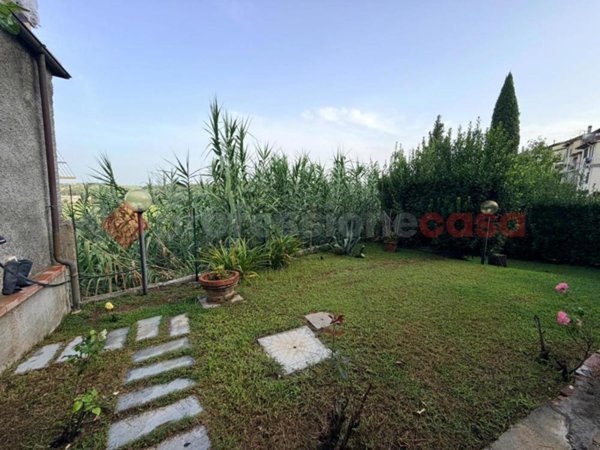 casa indipendente in vendita a Signa