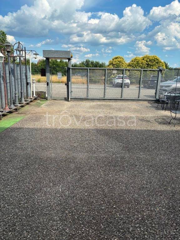 locale commerciale in vendita a Signa in zona Lecore