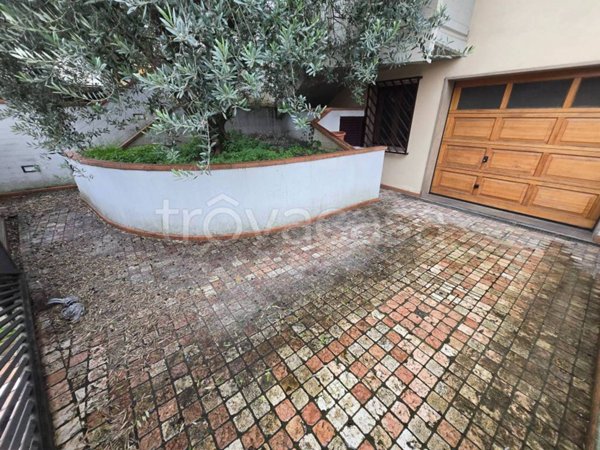 casa indipendente in vendita a Signa