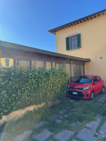 casa indipendente in vendita a Signa