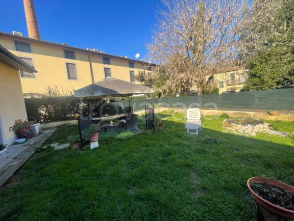casa indipendente in vendita a Signa