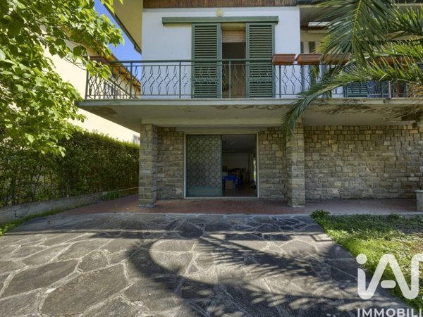 casa indipendente in vendita a Signa