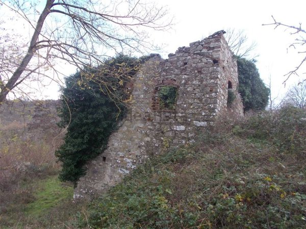 rudere in vendita a Vaglia
