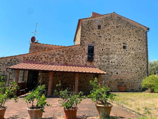 casa indipendente in vendita a Vaglia