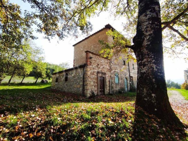 casa indipendente in vendita a Vaglia