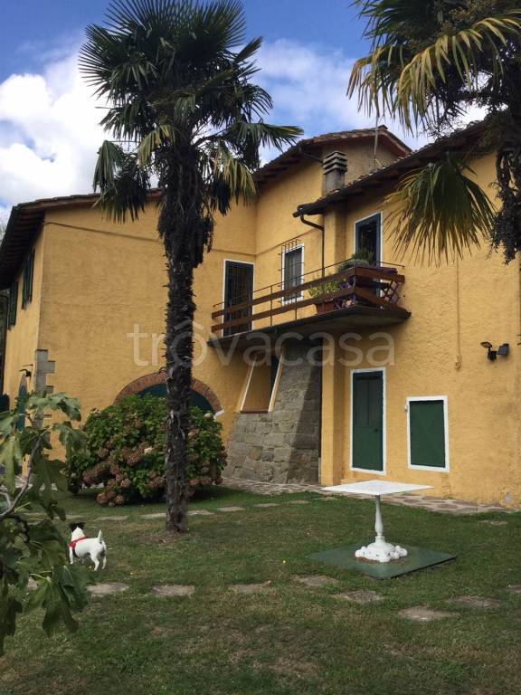 casa indipendente in vendita a Vaglia
