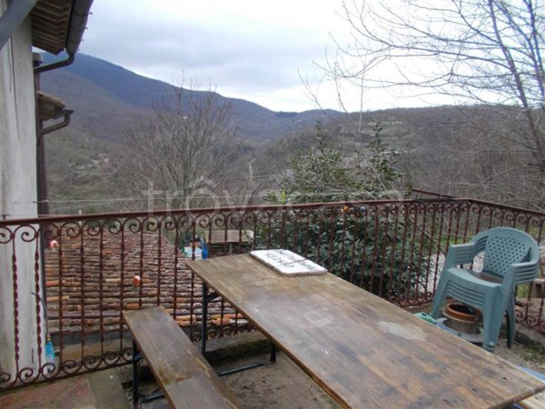 casa indipendente in vendita a Vaglia