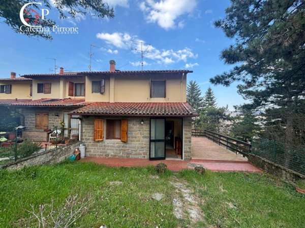 casa indipendente in vendita a Vaglia