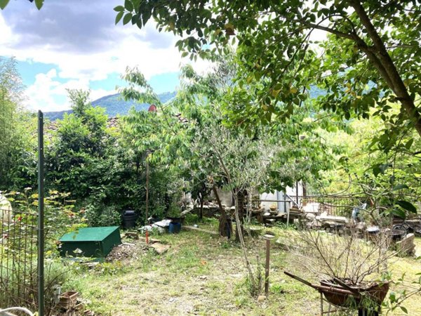 casa indipendente in vendita a Vaglia