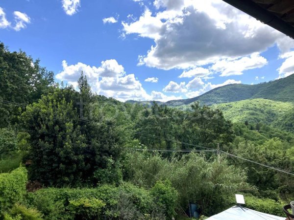 casa indipendente in vendita a Vaglia