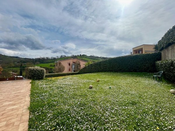 casa indipendente in vendita a Vaglia