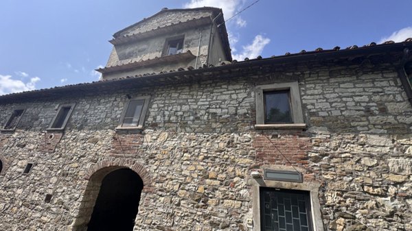 quadrivano in vendita a Vaglia