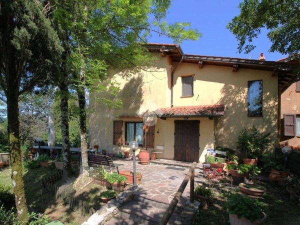 casa indipendente in vendita a Vaglia