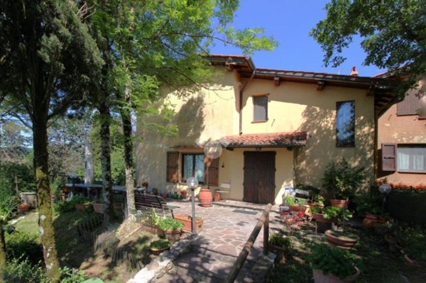 casa indipendente in vendita a Vaglia