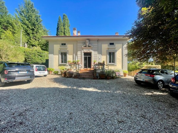 casa indipendente in vendita a Vaglia