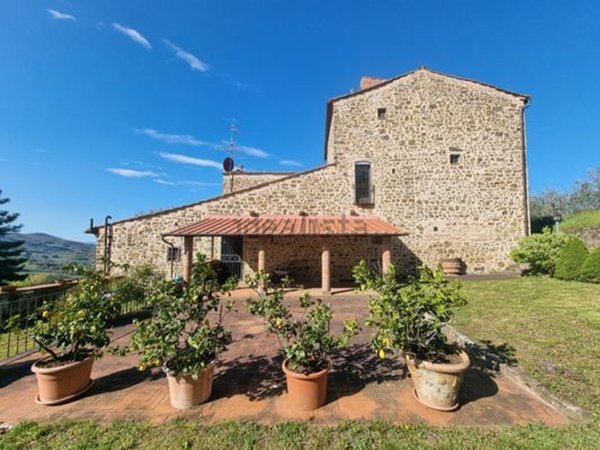 casa indipendente in vendita a Vaglia