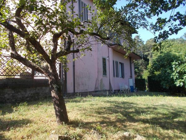 casa indipendente in vendita a Vaglia