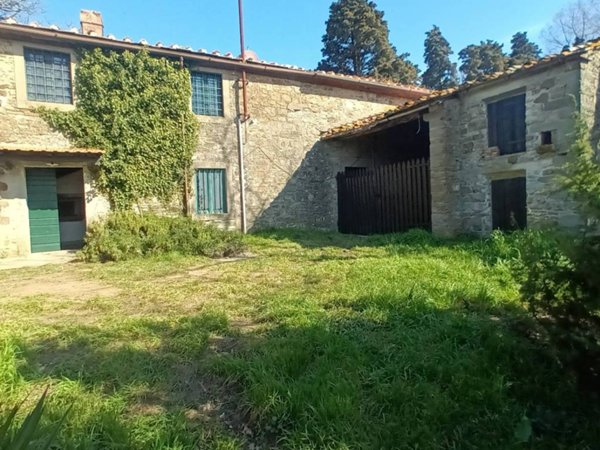casa indipendente in vendita a Vaglia