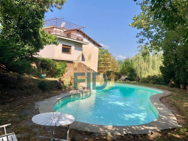 casa indipendente in vendita a Vaglia