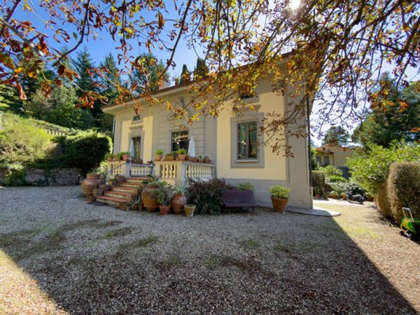 casa indipendente in vendita a Vaglia