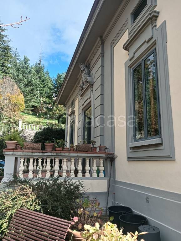 casa indipendente in vendita a Vaglia