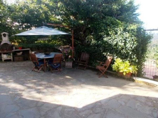 casa indipendente in vendita a Vaglia