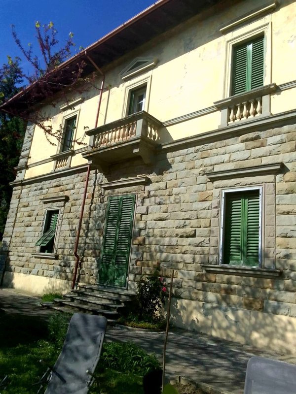 casa indipendente in vendita a Vaglia