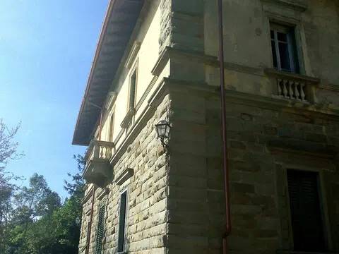 casa indipendente in vendita a Vaglia