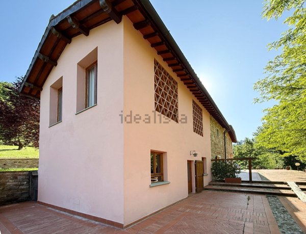 casa indipendente in vendita a Vaglia