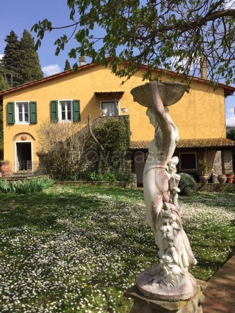 casa indipendente in vendita a Vaglia