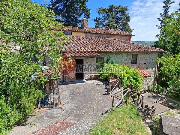 casa indipendente in vendita a Vaglia