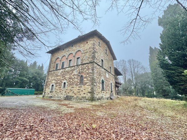 casa indipendente in vendita a Vaglia