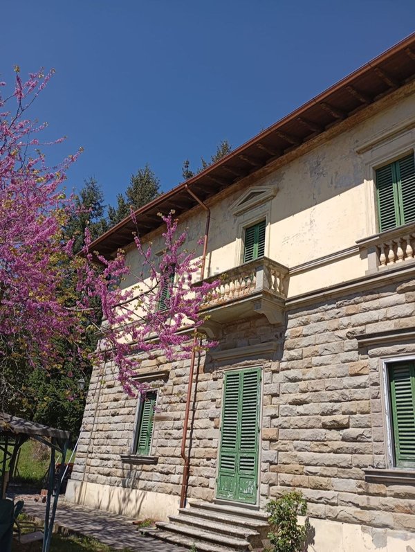 casa indipendente in vendita a Vaglia