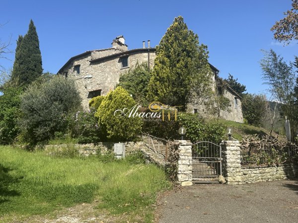 casa indipendente in vendita a Vaglia