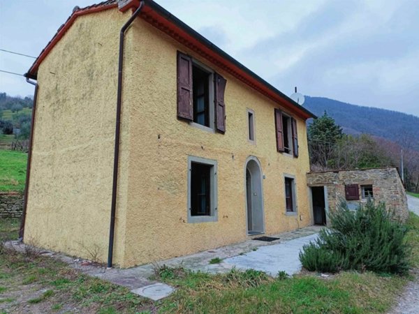 casa indipendente in vendita a Vicchio