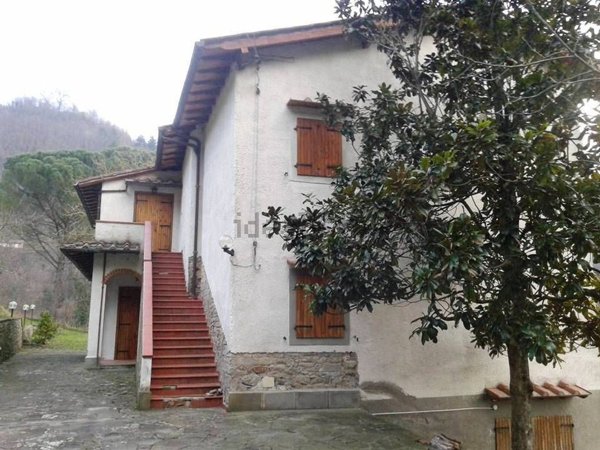 casa indipendente in vendita a Vicchio